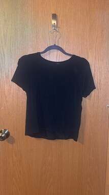 Babaton Black Everyday Crew Neck Short Sleeve T-Shirt Size Medium